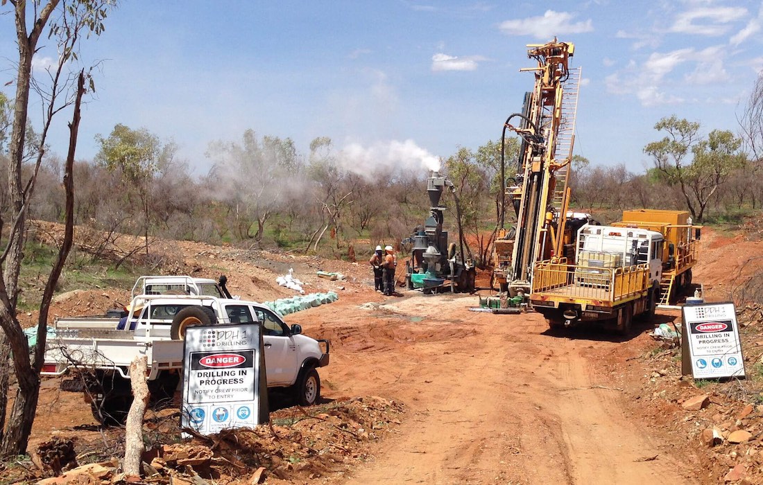 AuKing announces shallow, ore-grade copper discovery 700m north of Sandiego