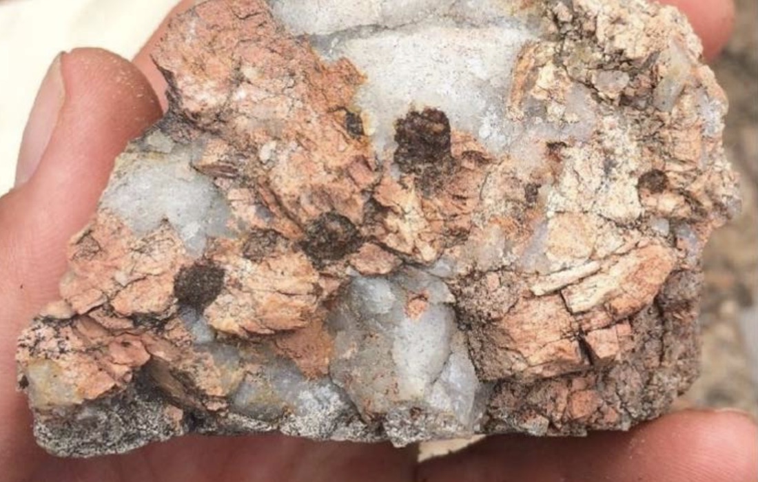 Sunshine Gold confirms rare earths target at Ravenswood West following soil sampling
