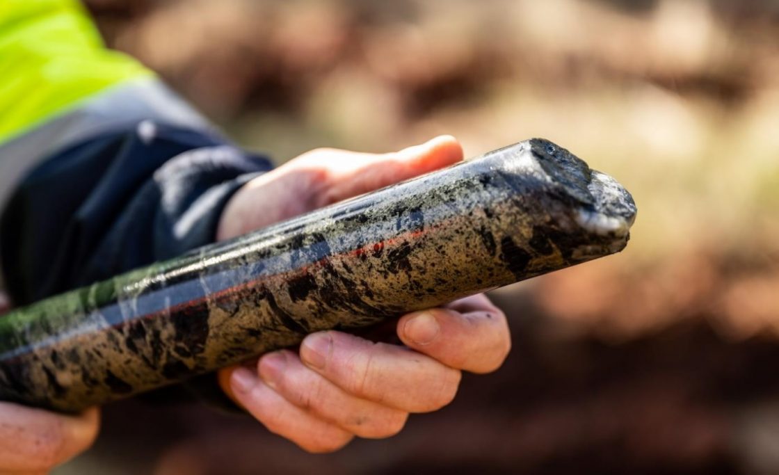 Helix Resources reports further visible copper sulphides at Canbelego