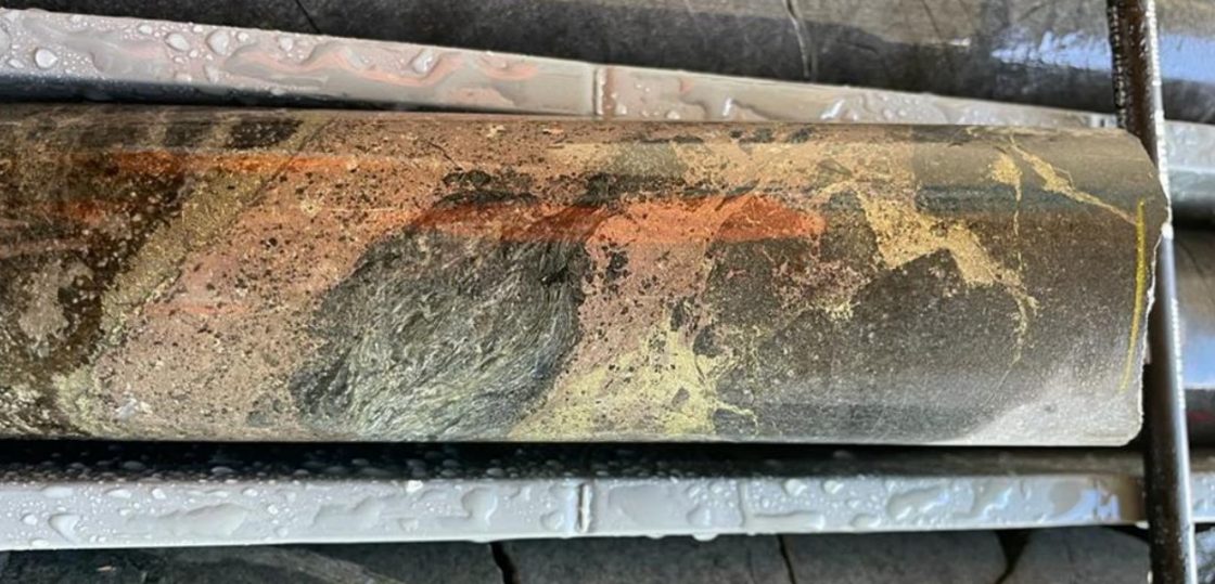 Raiden Resources unearths visual massive, semi-massive and disseminated Ni-Cu-PGE mineralisation at Mt Sholl Project, WA