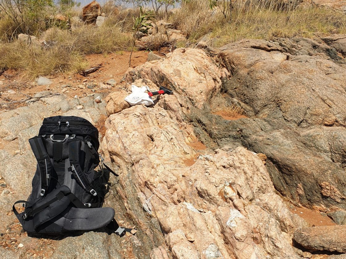Sabre strikes new nickel zone at Sherlock Bay