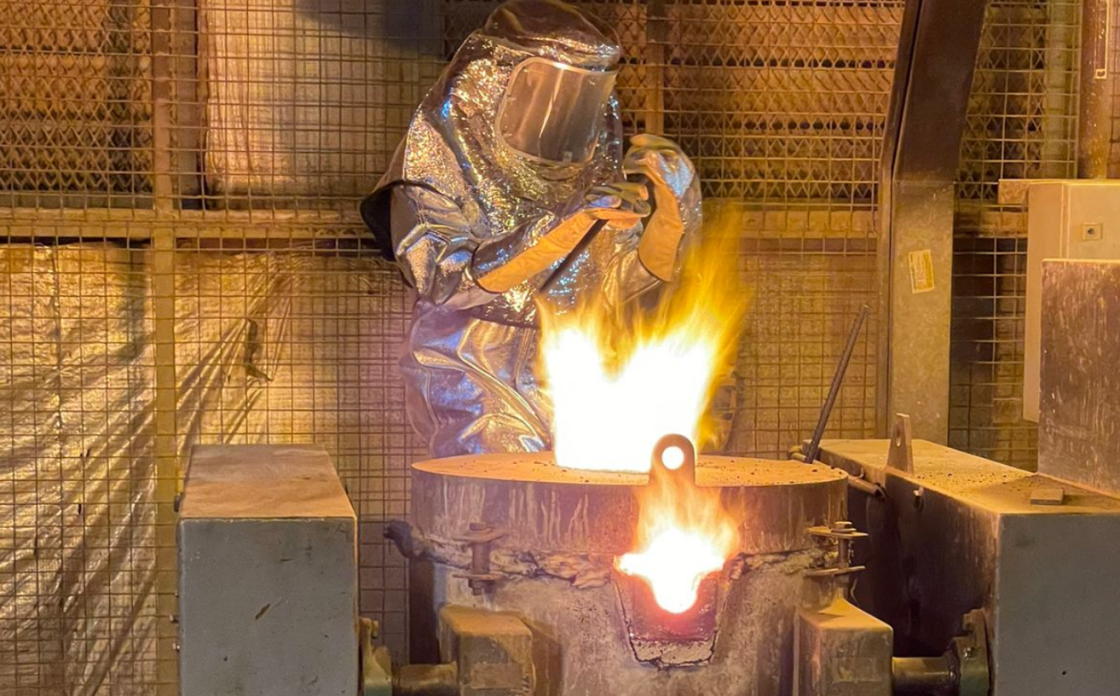 Endeavour to pour first gold executed on time and budget