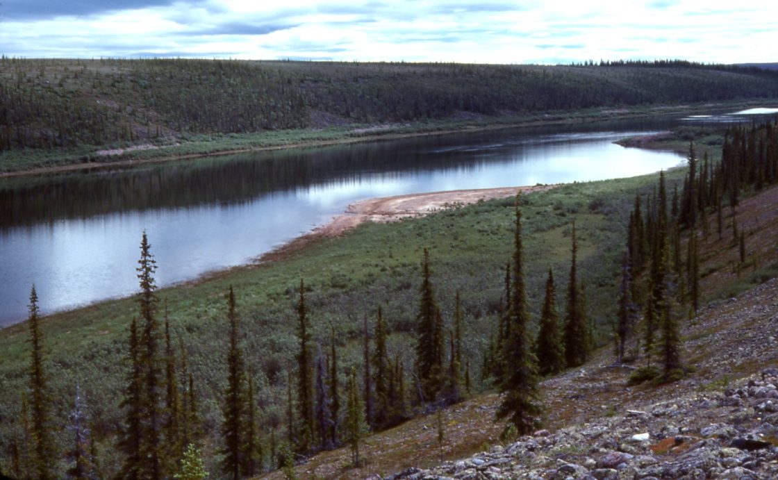 Cosmos moves into Nunavut uranium with earn-in deal