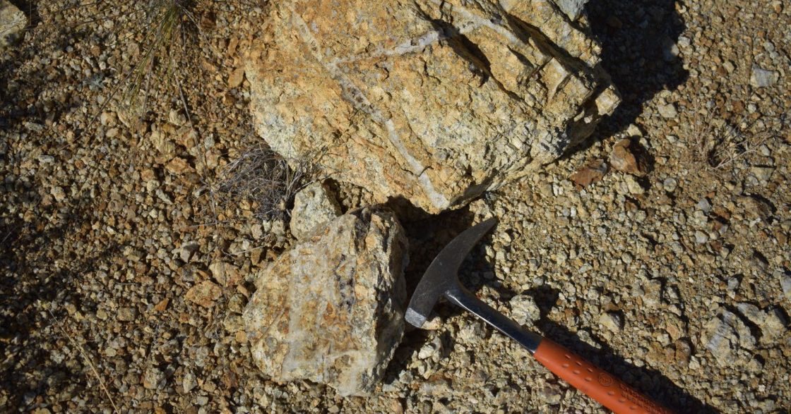 Sierra Nevada returns peak silver at Crystal prospect