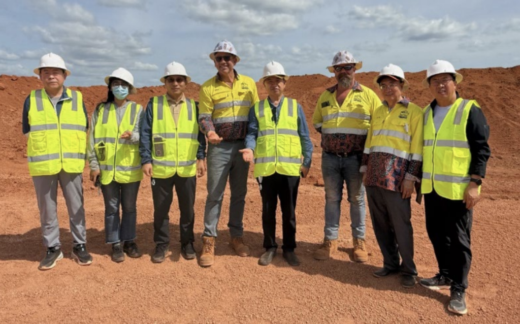 Metro bauxite