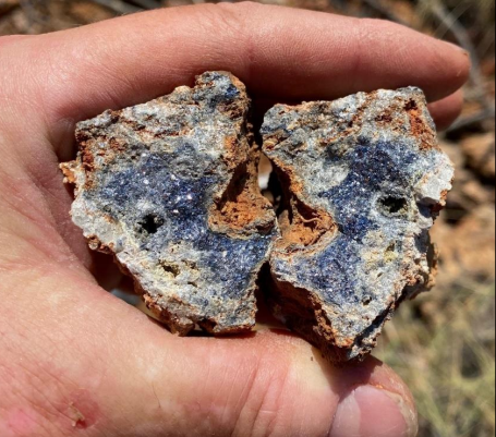 Peako lauds Eastman potential following rock chip sampling