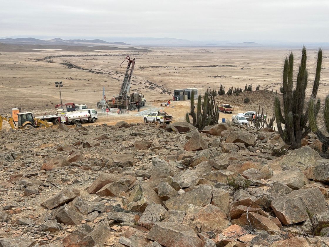 Lodestar spots IOCG-style mineralisation at Three Saints