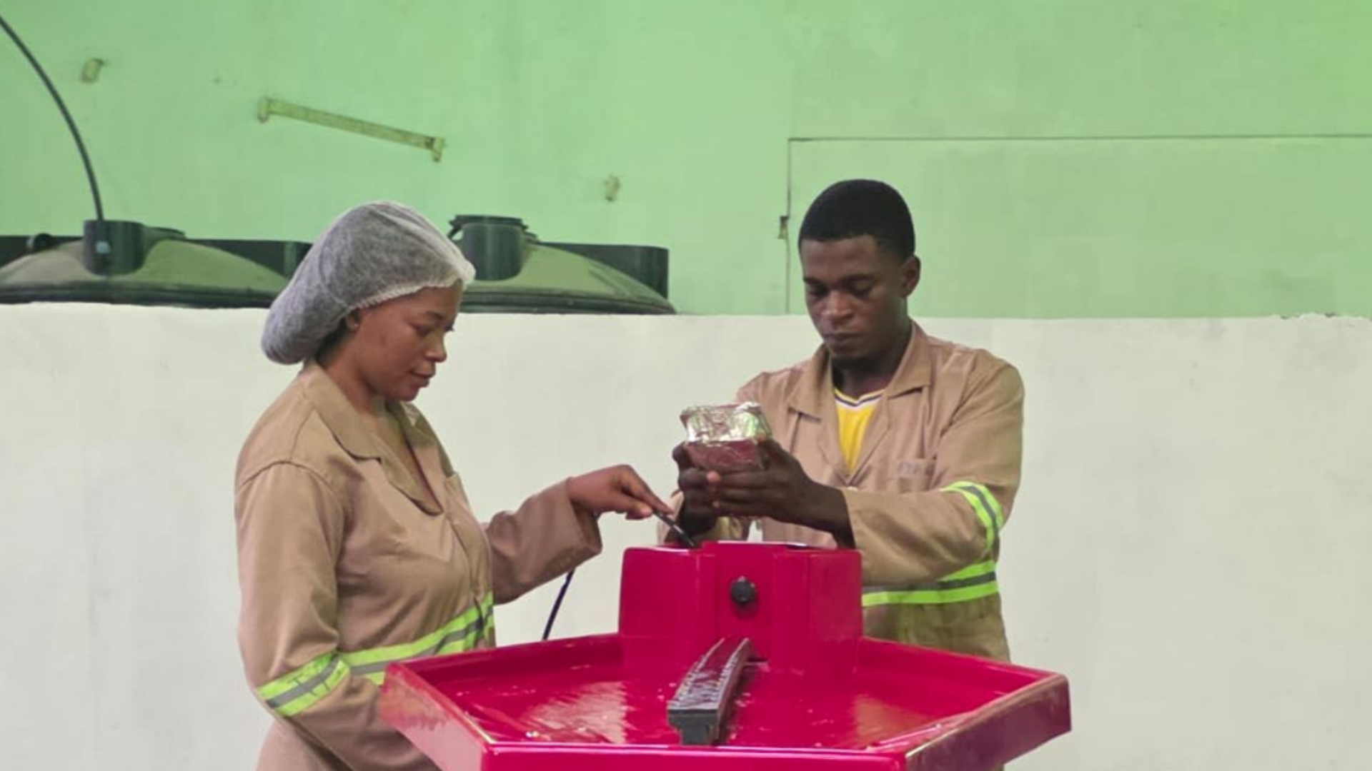 Tusker commissions Cameroon heavy mineral laboratory
