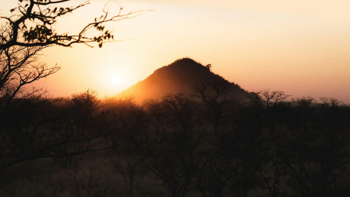 DeSoto commences 10,000m drilling at Timbakouna