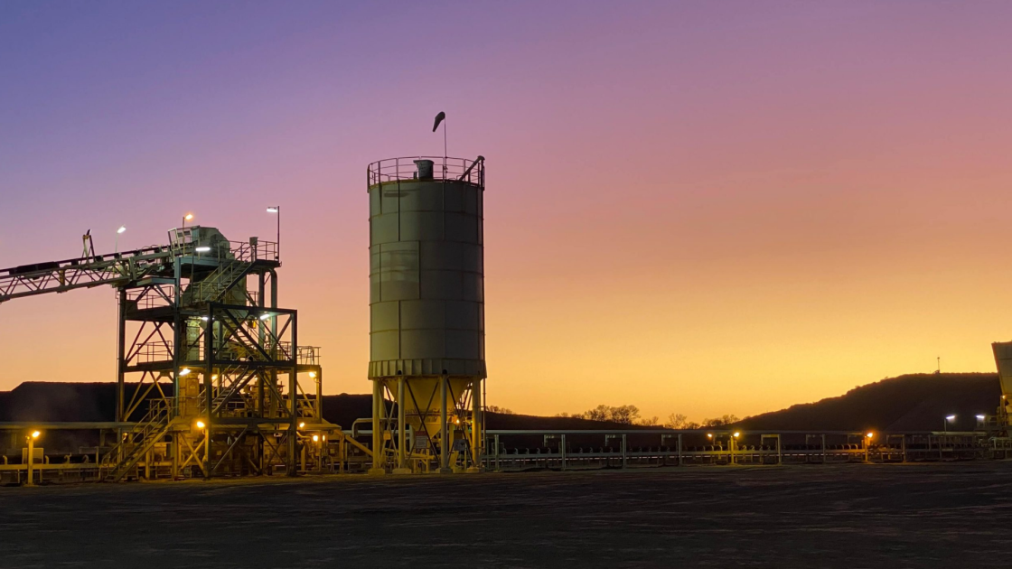Genesis delivers thick, ‘high-grade’ hits at Laverton