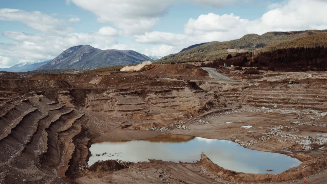 Globex partner strikes gold at Bald Hill antimony project