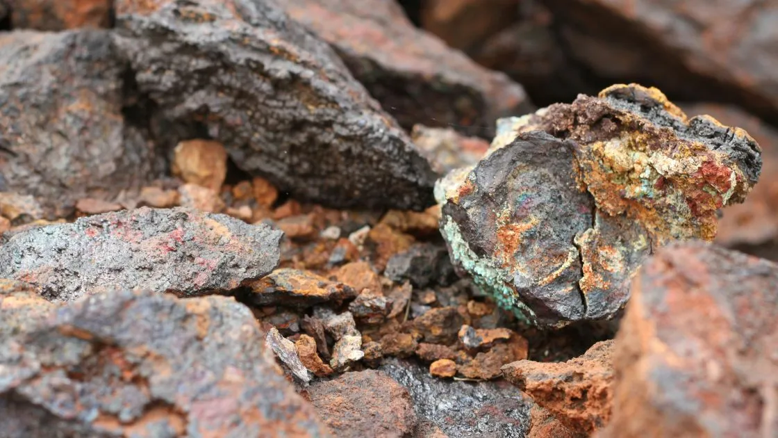 Image of copper found in rocks