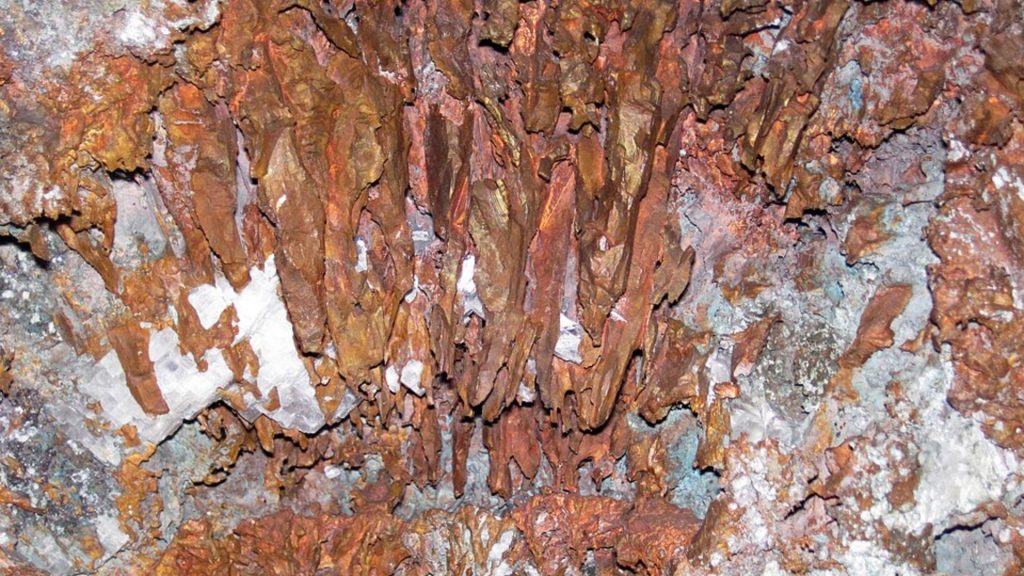 raw copper porphyry