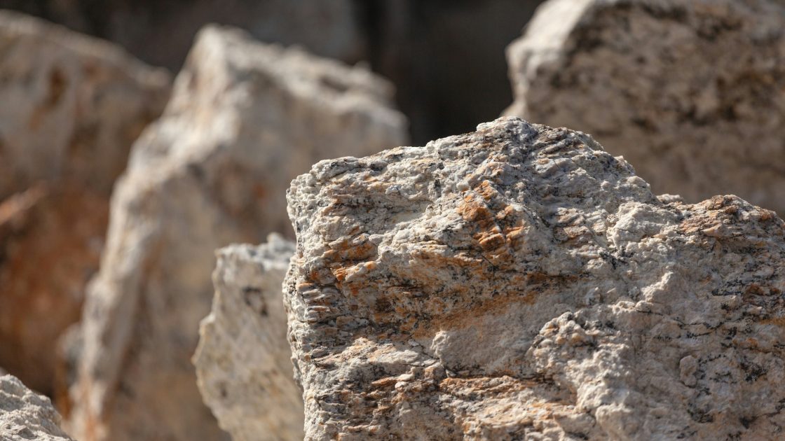 Feldspar with small spodumene mineralisation