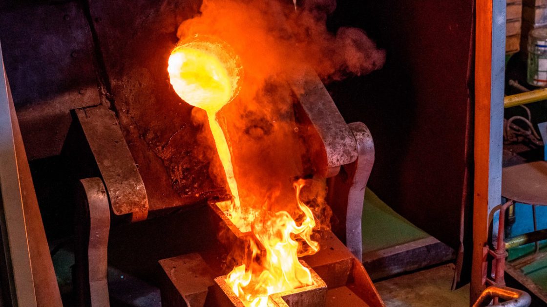 Gold price nears three-month high as US yields fall