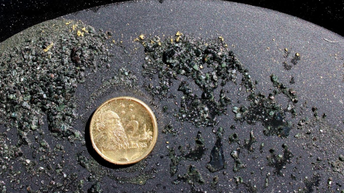 Golden Horse Minerals visible gold at Hopes Hill